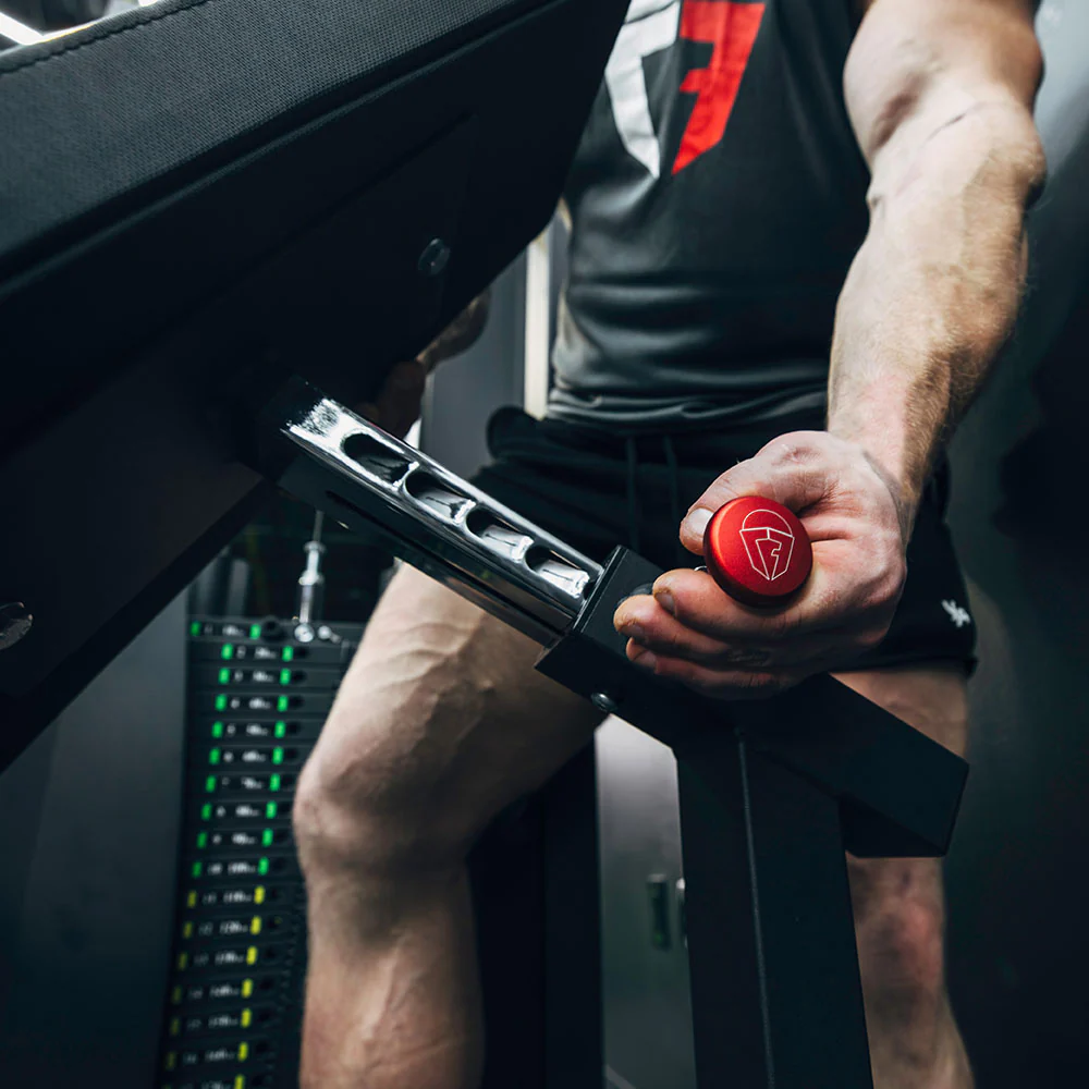 Selectorized Leg Extension and Curl Machine - Image 10